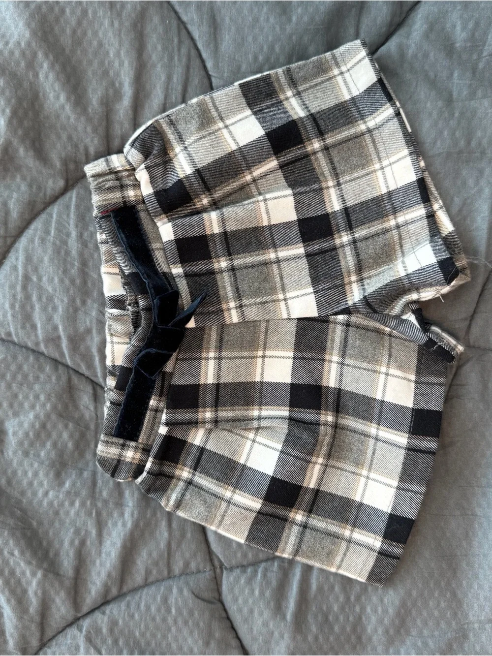 Plaid Gray&Black baby girl elegant Shorts - 12M - like NEW!